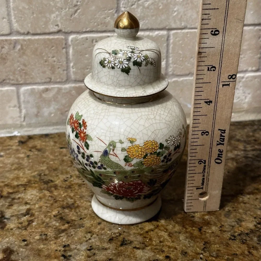 VTG Ginger Jar 6.5 Inch Peacock‎ Flowers OMC Japanese Porcelain Crackle Finish